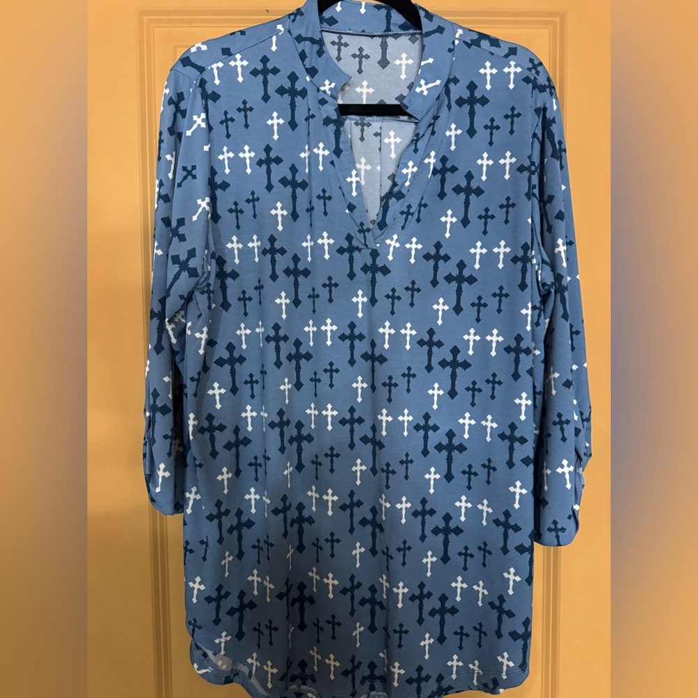 Cowgirl Hardware Cross print top